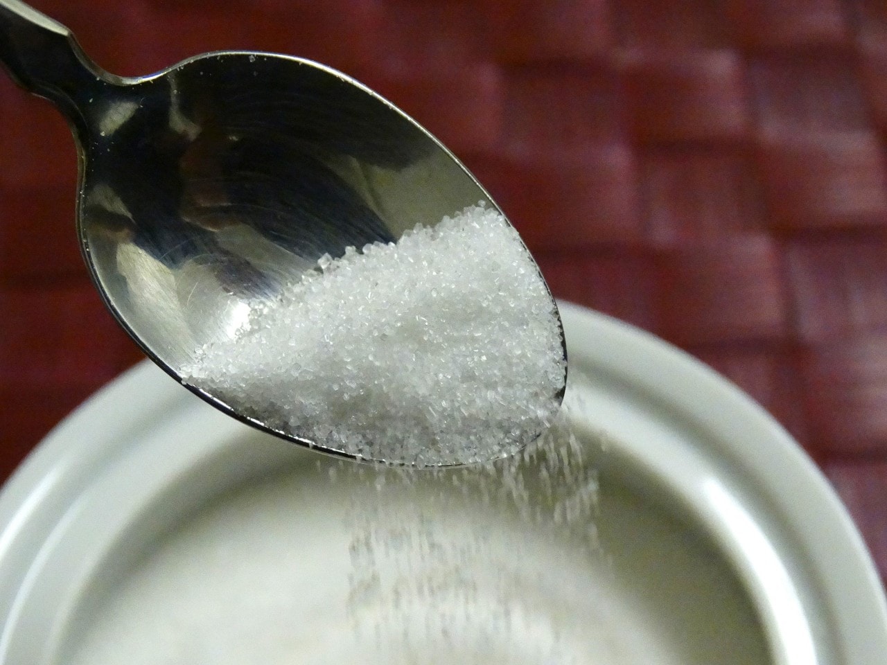 Artificial sweetener and sugar