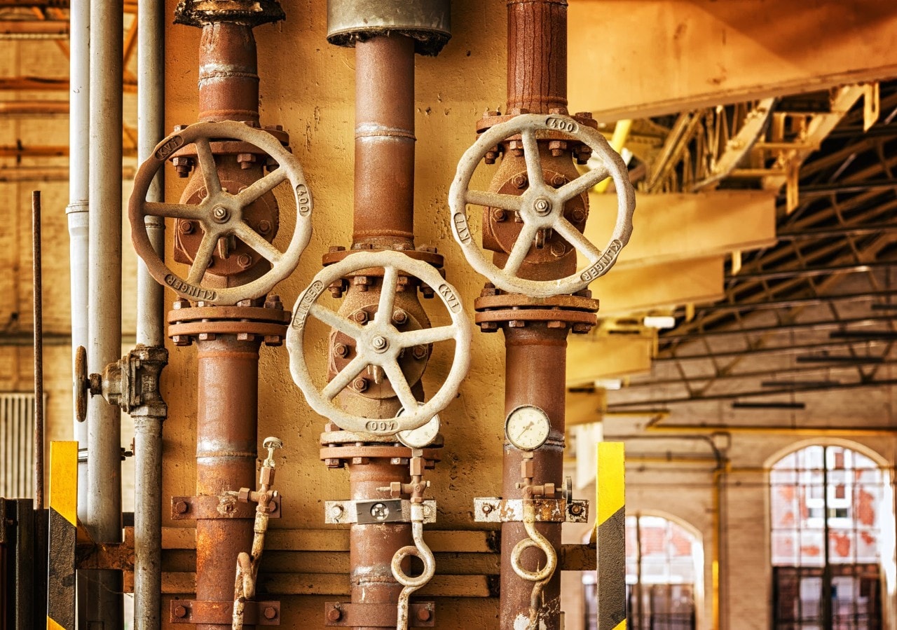 Rusted water pipes caused by hydrogen embrittlement