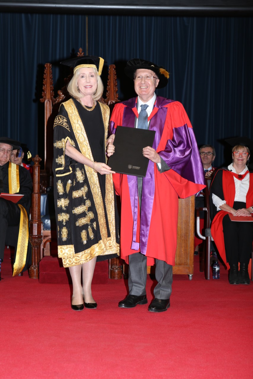 Belinda Hutchinson, Chancellor of the University of Sydney, with Nobel laureate Sir Gregory Winter. 